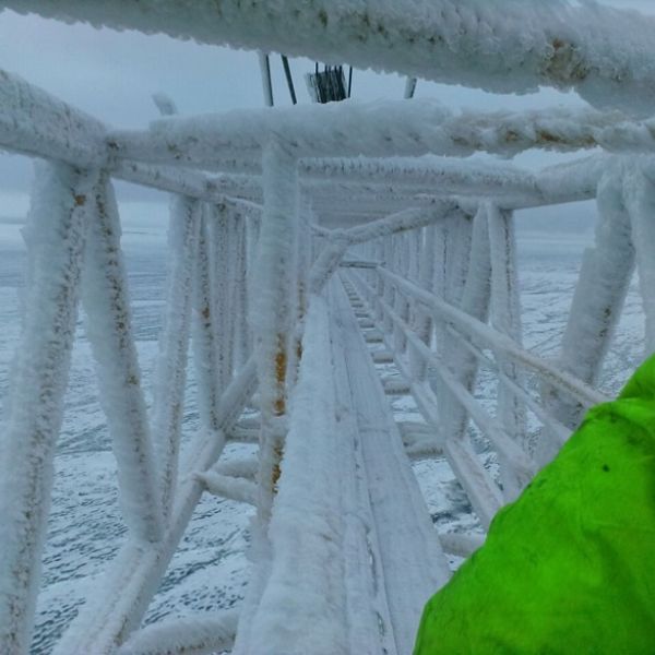 Внутри стрелы крана